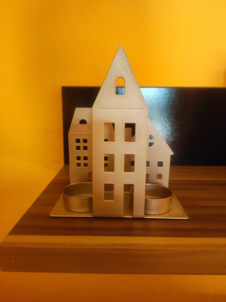 Svícen domek kov 13cm