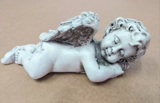 Ležící anděl 12x5x5 cm, šedý