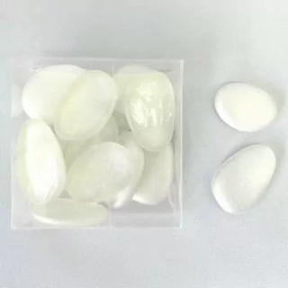 Nugety sklo placaté 300g metalická bílá