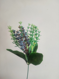 Umělá větvička s bobulkama